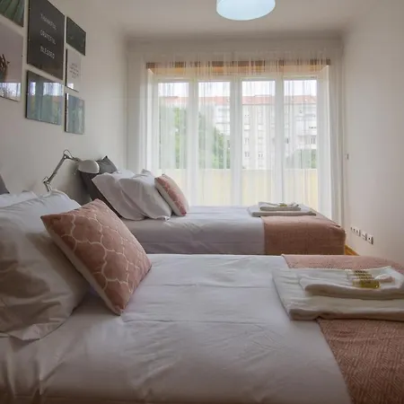 Pear Tree Pasteur Apartment *